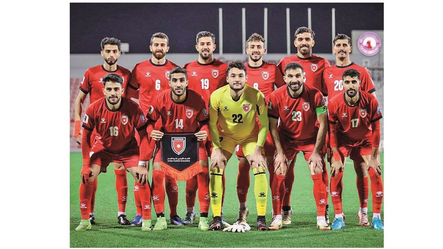 معسكر النشامى في قطر.. ما بين جني الفوائد وحصر الأضرار