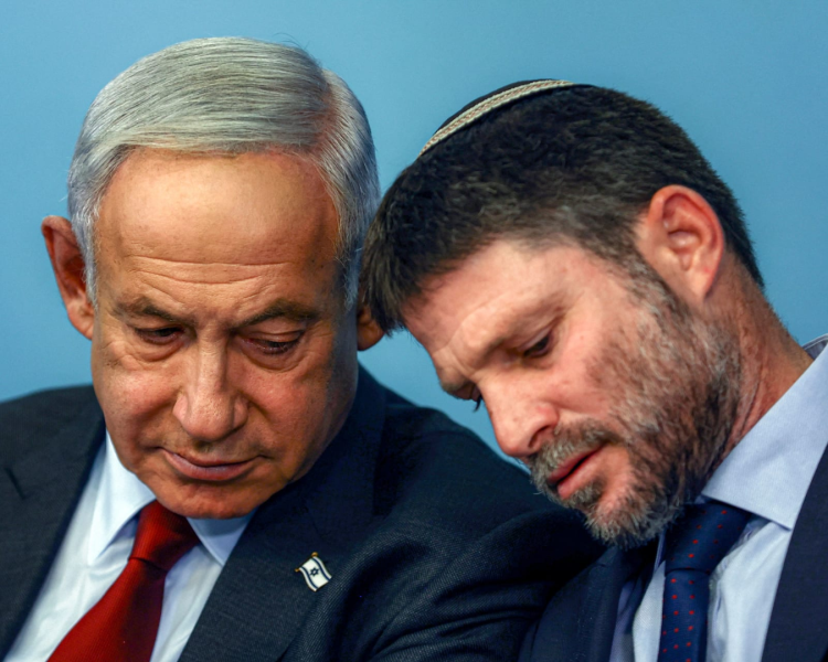 سموتريتش يتباهى بتعطيل إطلاق الأسرى والوسطاء يحاولون إنقاذ الصفقة