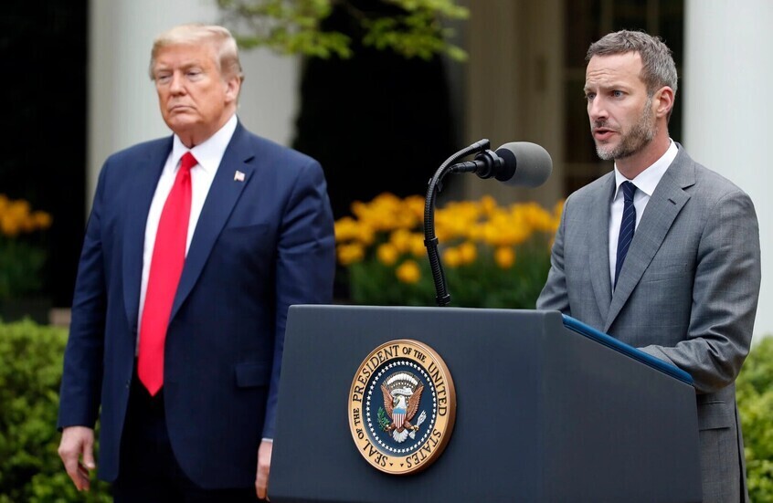 بعد وصفه مفاوضي حماس بـ"الرجال الطيبين".