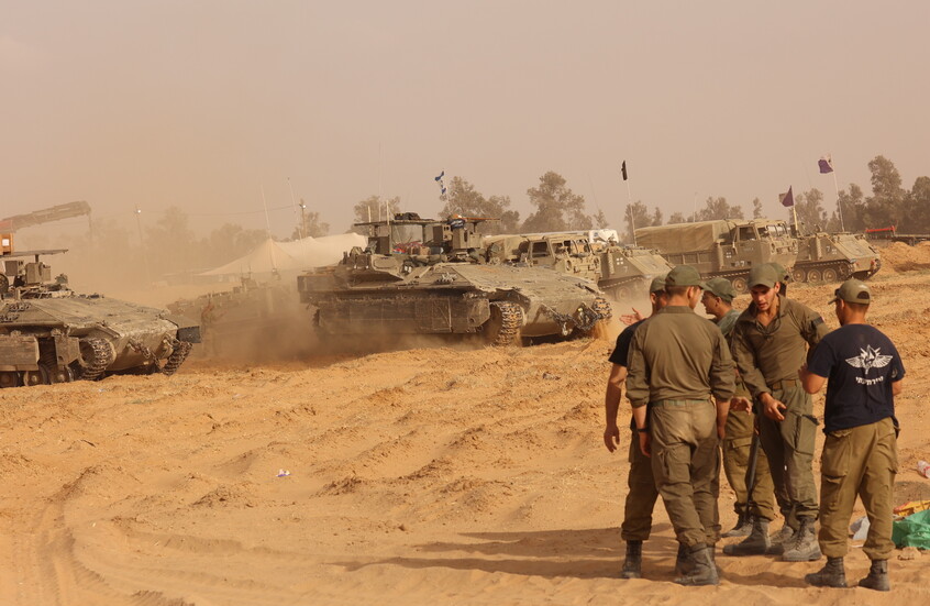 الجيش الإسرائيلي يعلن قصفه موقعا عسكريا لحركة "حماس" في شمال قطاع غزة