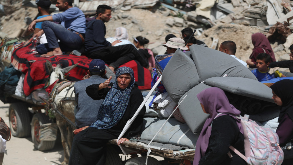 ارتفاع حصيلة شهداء غزة وسط نقص حاد بالأغذية واستمرار النزوح