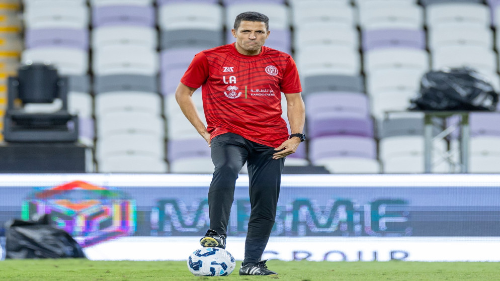 الجزيرة الإماراتي يؤكد استمرار عموتة مع الفريق