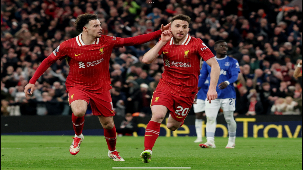 ليفربول يقترب من اللقب ويحسم هبوط ليستر من الدوري الممتاز