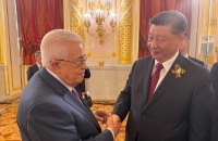 الرئيس الفلسطيني يشيد بالدعم الصيني التاريخي في لقاء مع شي جين بينغ بموسكو