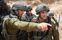 إسرائيل تكثف ضرباتها في غزة: 160 هدفاً خلال ساعات ونتنياهو يلمح إلى "احتلال كامل" للقطاع