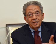 عمرو موسى يحذر من فتنة إلكترونية تستهدف كسر العلاقة بين مصر والسعودية: "لا تقعوا في فخ التشكيك"