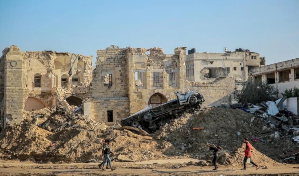 تدمير قصر الباشا.. طمس لذاكرة غزة البصرية واغتيال لهويتها التاريخية