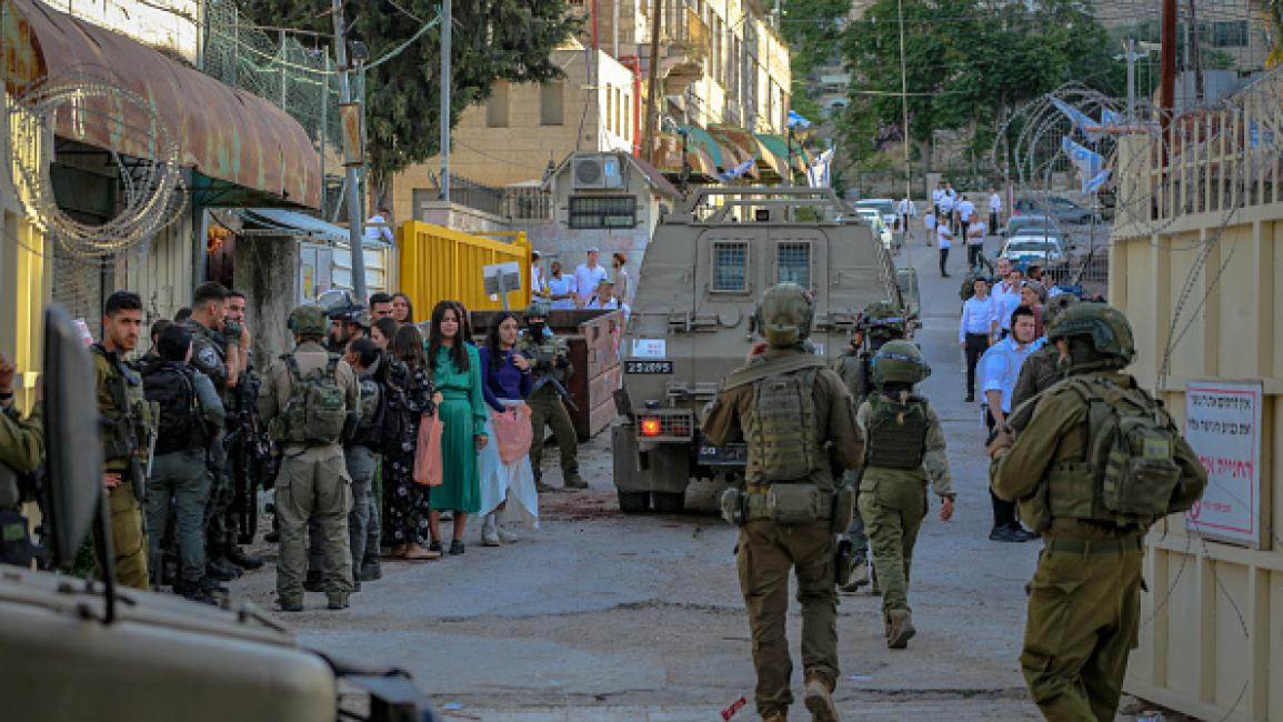اقتحامات فجرية واعتقالات تطال أطفال ونساء في الضفة الغربية