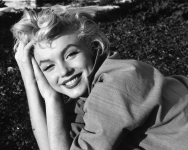 "مارلين مونرو" تتصدر العناوين مجددا.. هل تم العثور على جثتها؟