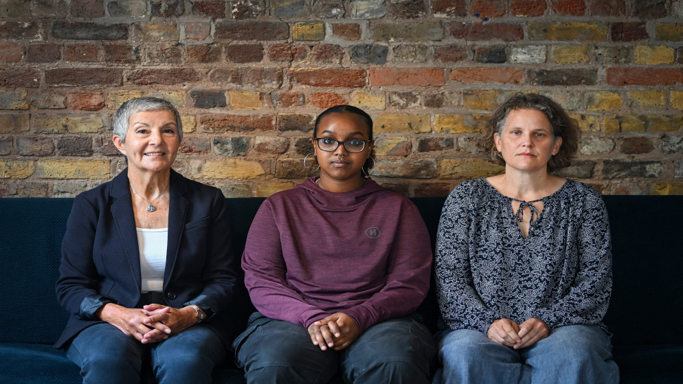 الحرب على غزة متقاعدة وطبيبة وطالبة يروين تجربة توقيفهن لدعم منظمة "فلسطين أكشن"