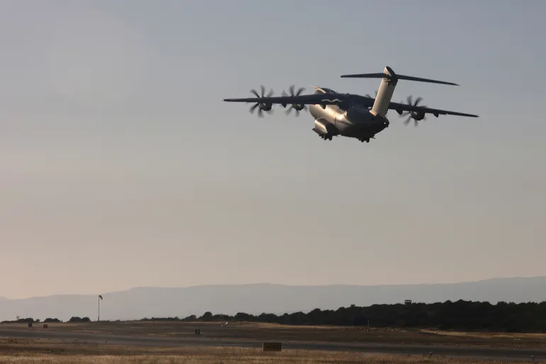 بريطانيا تتورط في تجسس فوق غزة لصالح إسرائيل عبر شركة أميركية