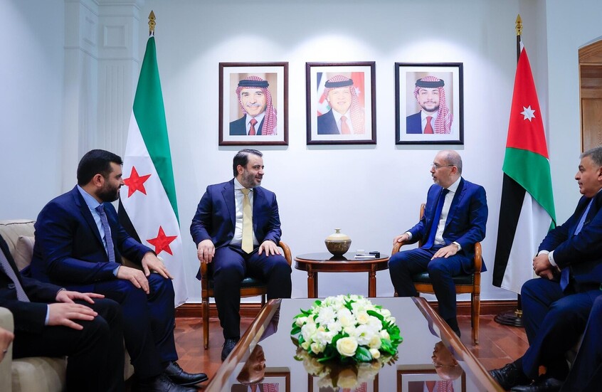 عمان تستضيف اجتماعًا ثلاثيًا أردني-سوري-أمريكي لبحث مستقبل سوريا واستقرارها