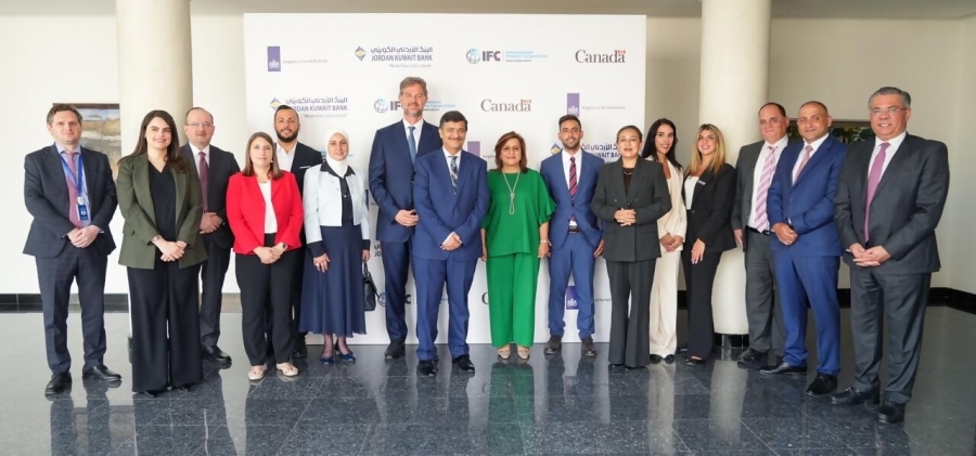 البنك الأردني الكويتي يحتفل بتخصيص كامل عوائد أول سند أخضر  في الأردن  وبإطلاق تقريره الأول للتمويل المستدام