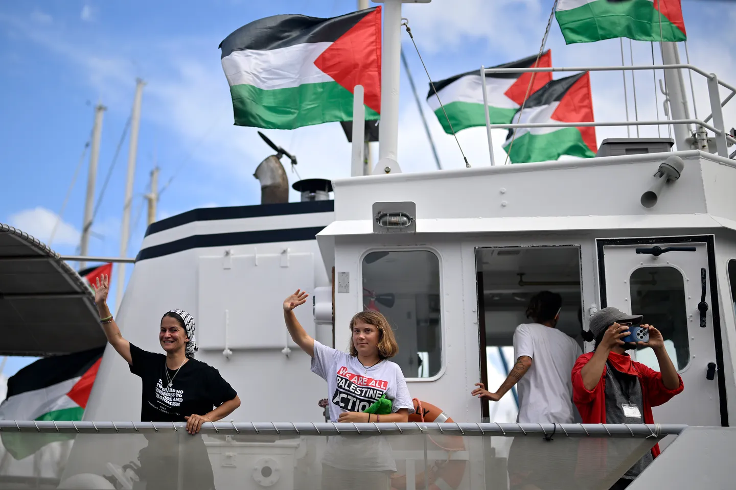 أسطول الصمود ينطلق من برشلونة نحو غزة لكسر الحصار‎