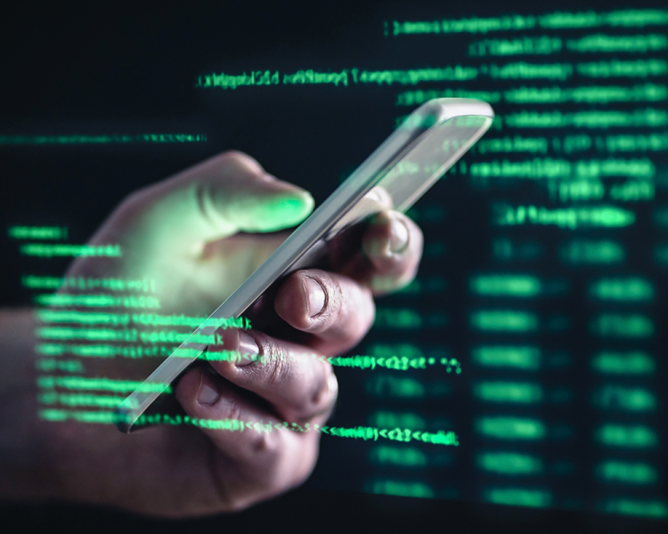 أميركا تستخدم برنامج تجسس لتعقب المهاجرين غير الشرعيين.. ما علاقة إسرائيل؟