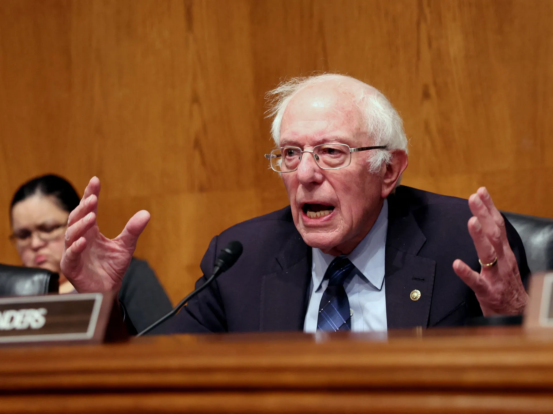 السناتور الأميركي بيرني ساندرز: ما يحدث في غزة إبادة جماعية