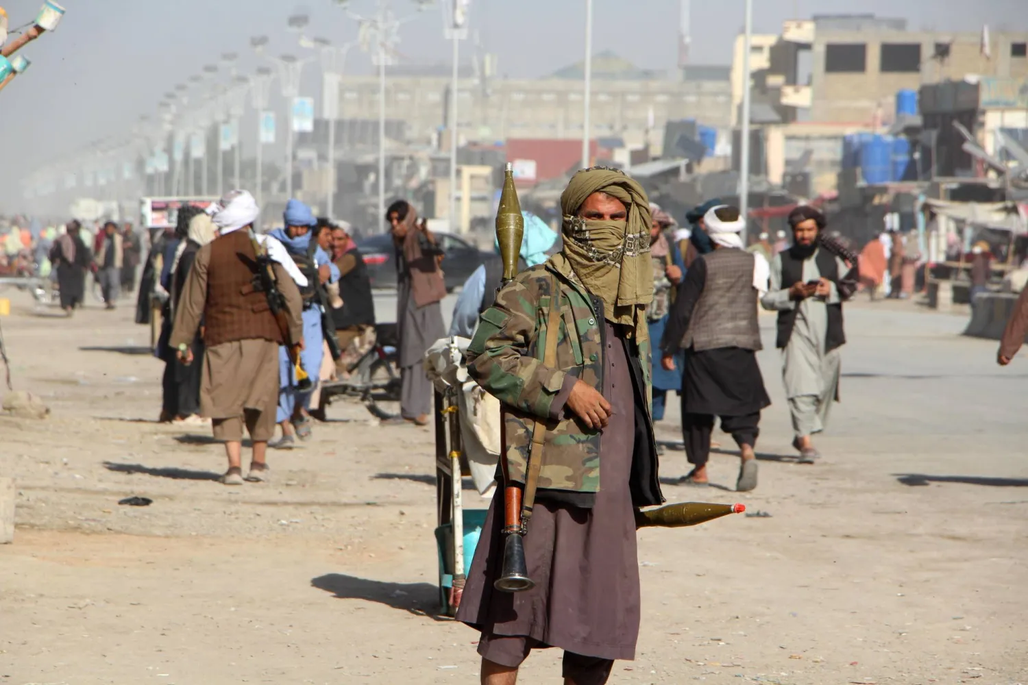 باكستان وأفغانستان تتفقان على وقف مؤقت لإطلاق النار بعد تصاعد التوترات