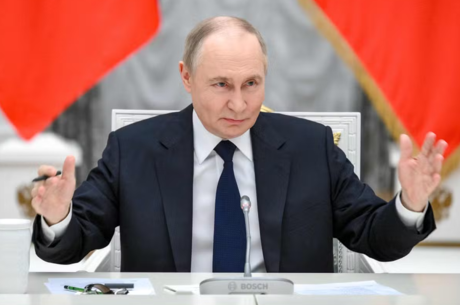 تحديات أمنية تواحه بوتين بعد اختيار بودابست لعقد قمة مع ترامب 