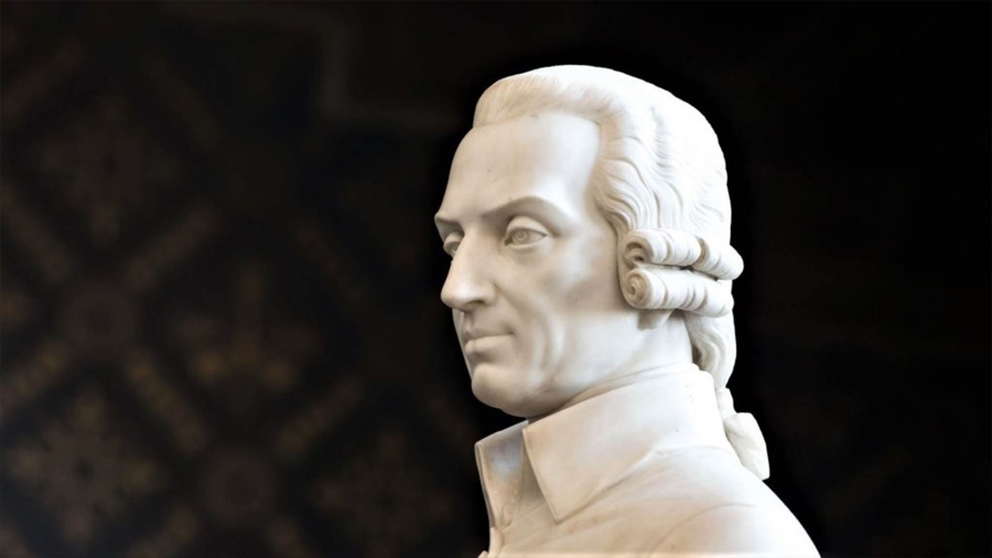 من هو "آدم سميث" صاحب "ثروة الأمم"؟