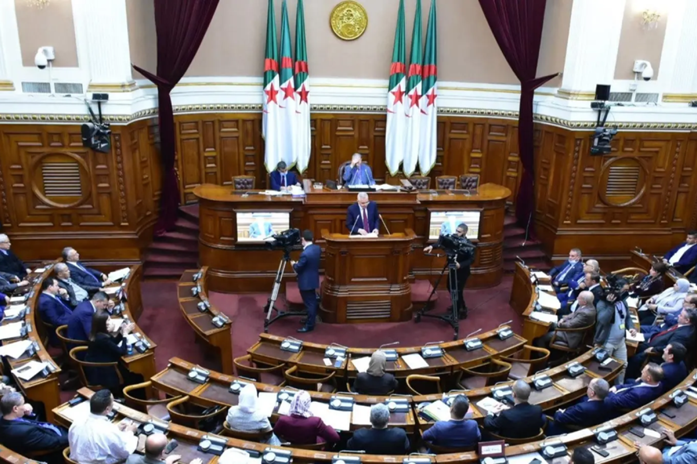 بإجماع غير مسبوق.. البرلمان الجزائري يقرّ قانون تجريم الاستعمار الفرنسي