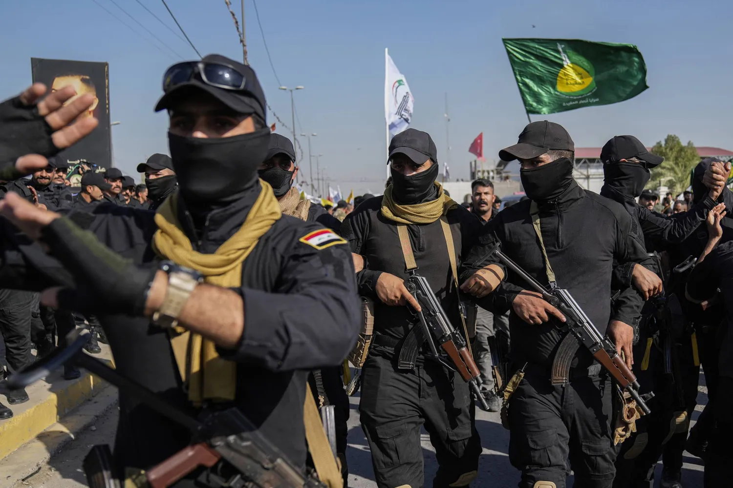 فصائل عراقية ترفض تسليم سلاحها