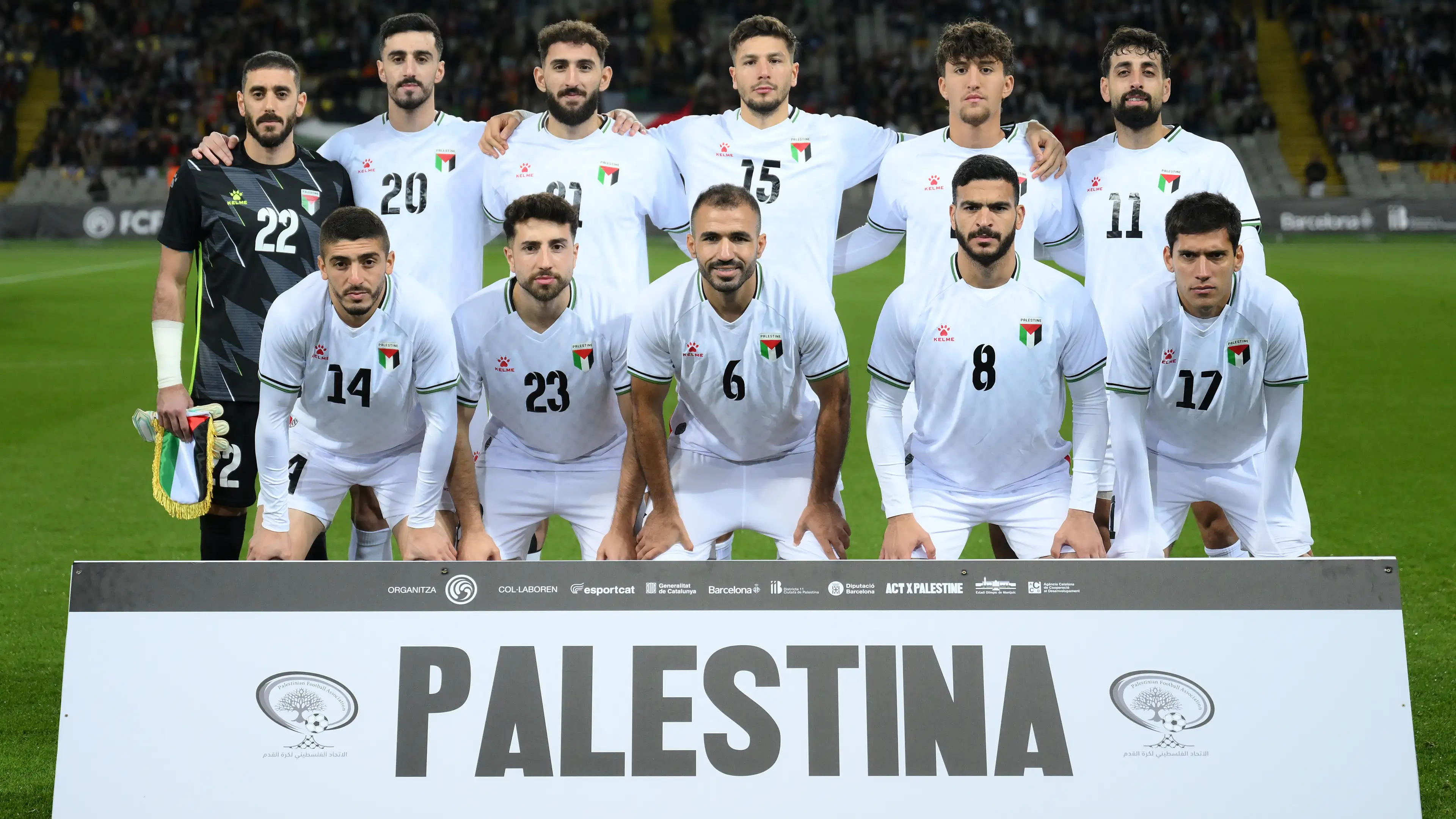 "الفدائي" منتخب يتدرّب تحت النار ويصنع التاريخ.. كرة القدم الفلسطينية في زمن الحرب