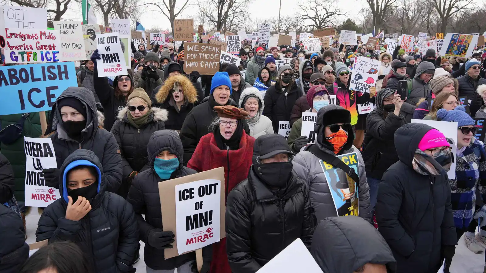 بعد حادثتي مينيسوتا.. احتجاجات واسعة وإغلاق حكومي يلوح بالأفق