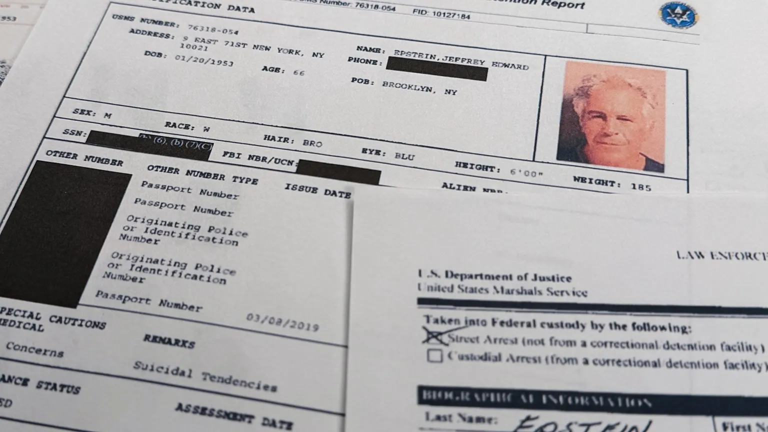 ملفات "جيفري إبستين": شبكة المال والسلطة والجريمة
