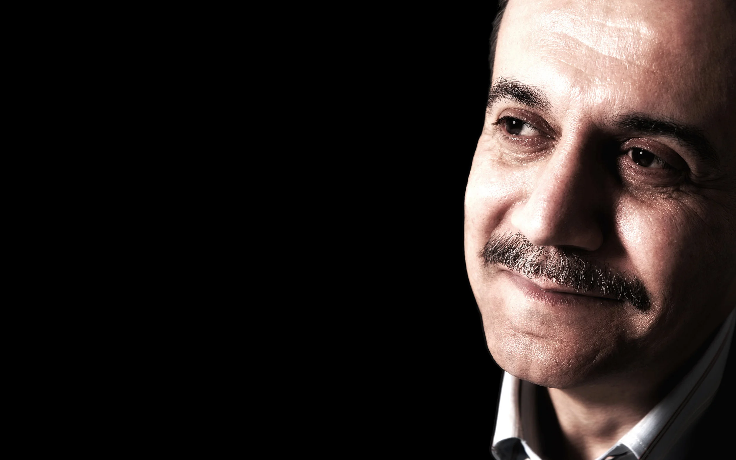 أحمد قعبور: صوت الأغنية الملتزمة في العالم العربي