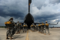 مع تصاعد التسريبات عن إنزال بري في إيران.. قراءة في أبرز عمليات الإنزال البري في التاريخ الحديث