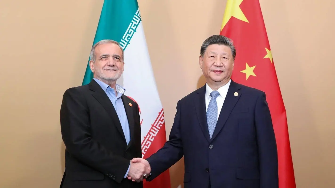 تسريبات استخباراتية: بكين تستعد لنقل أنظمة دفاع جوي إلى طهران