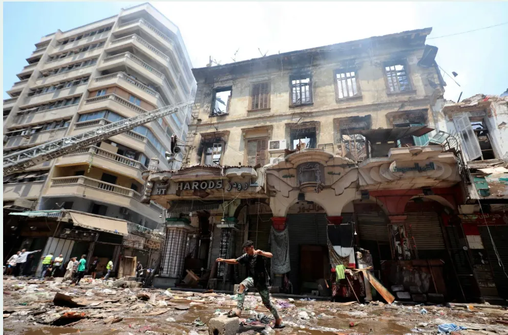 مصرع 7 في حريق مصنع ملابس بالقاهرة.. تحقيق لكشف الأسباب