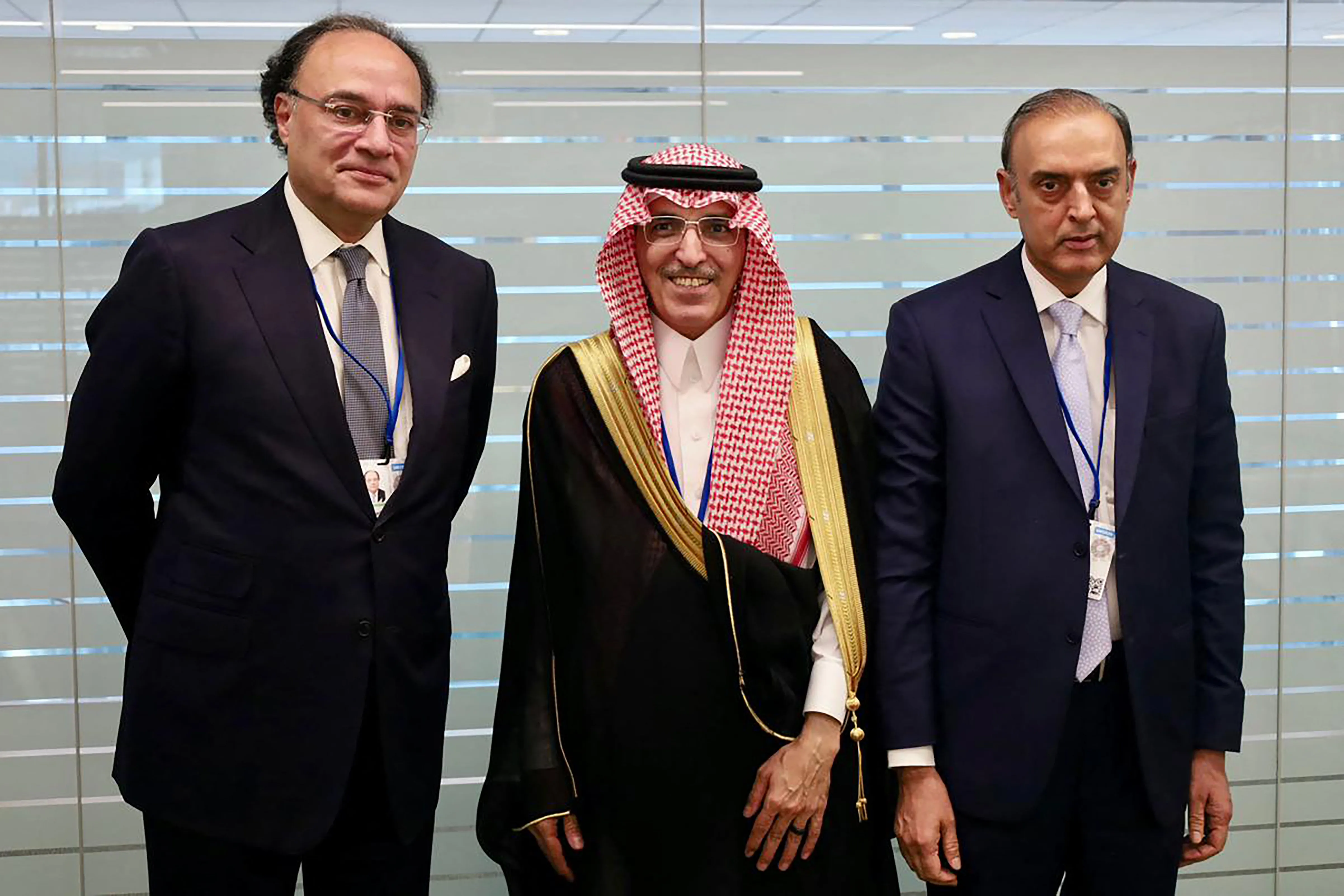 انفراج مالي مرتقب: السعودية تدعم باكستان بـ 3 مليارات دولار