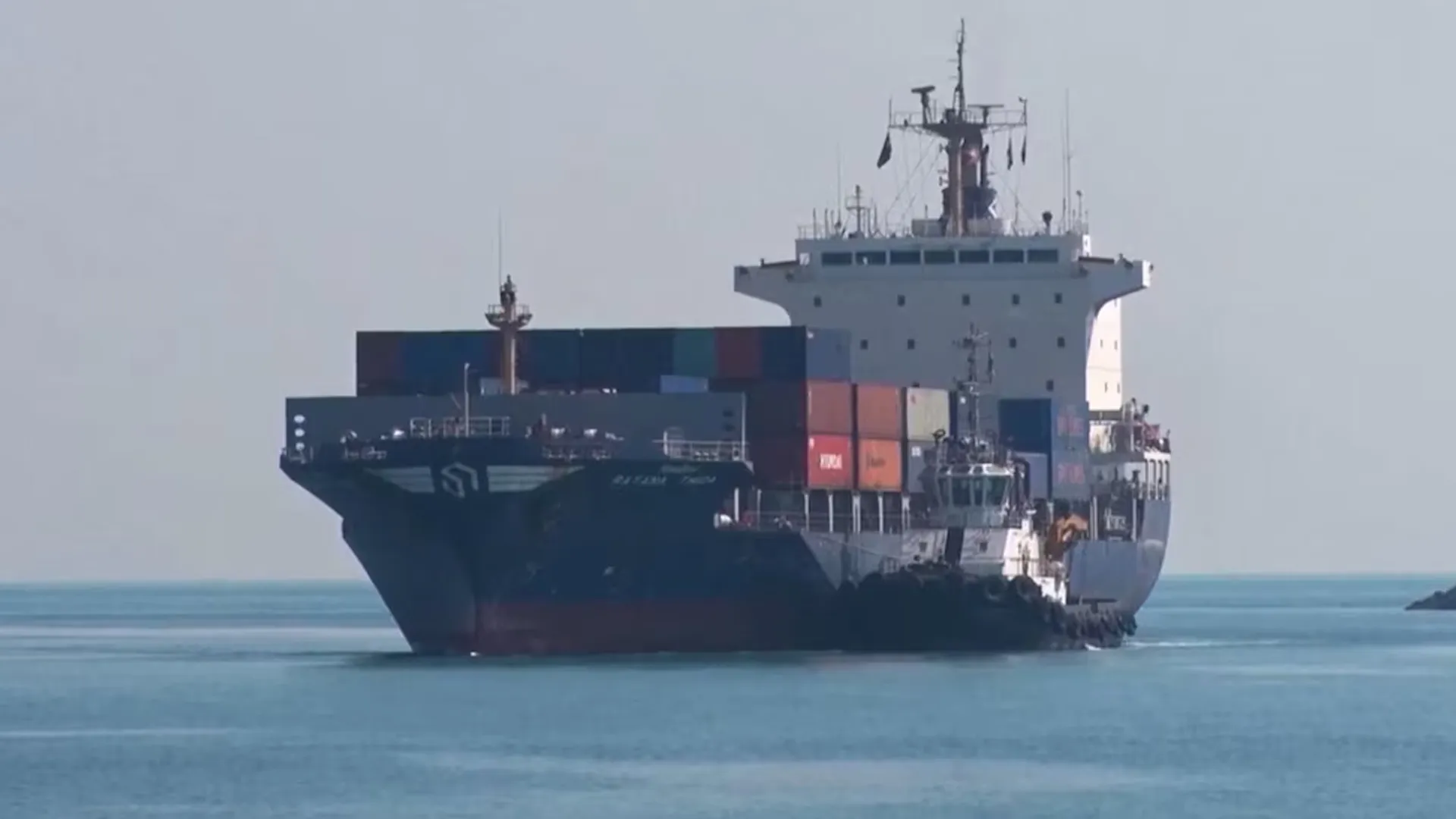 ايران تحت وطاة الحصار.. ضغوط اقتصادية في مرمى الموانئ