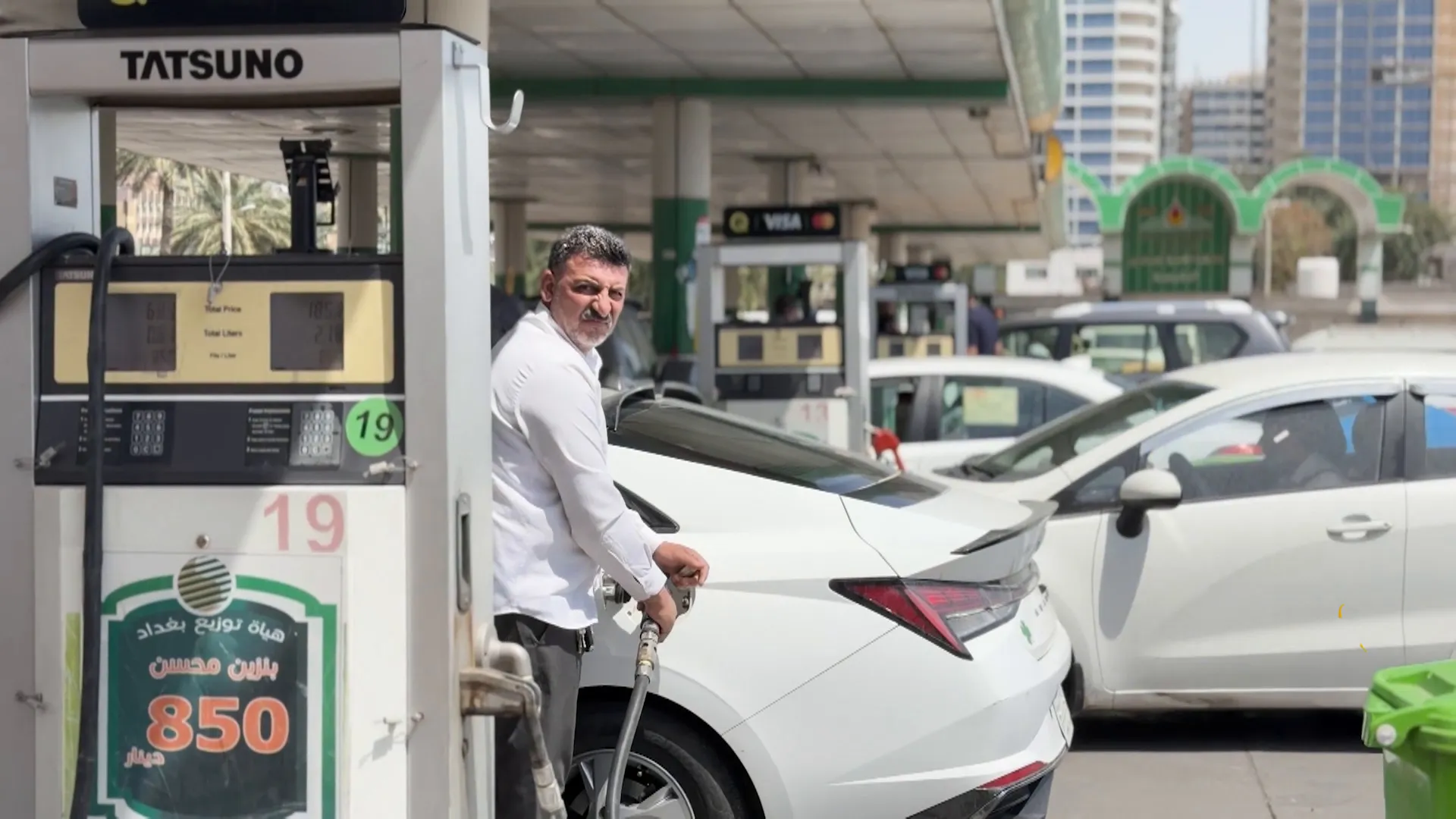 العراق يواجه تحديات اقتصادية بعد اغلاق مضيق هرمز