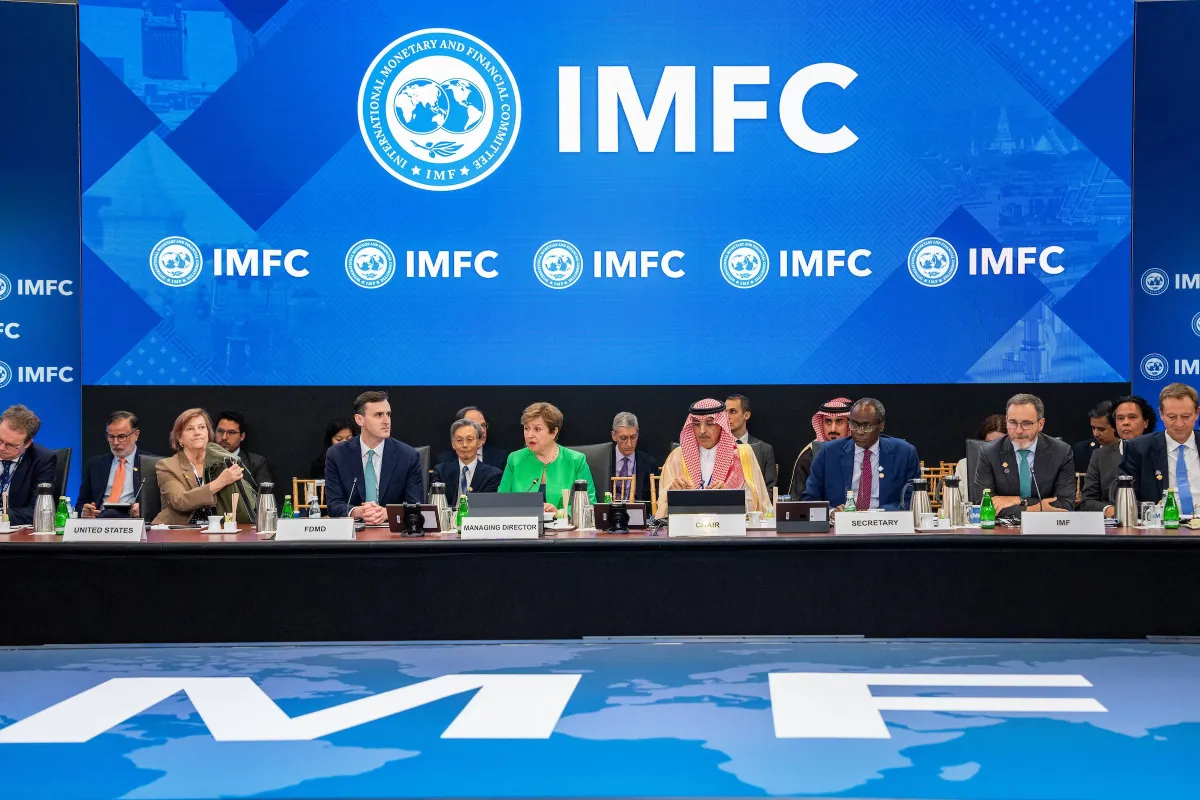 الجدعان يدعو الى انهاء الصراعات لتعزيز النمو العالمي