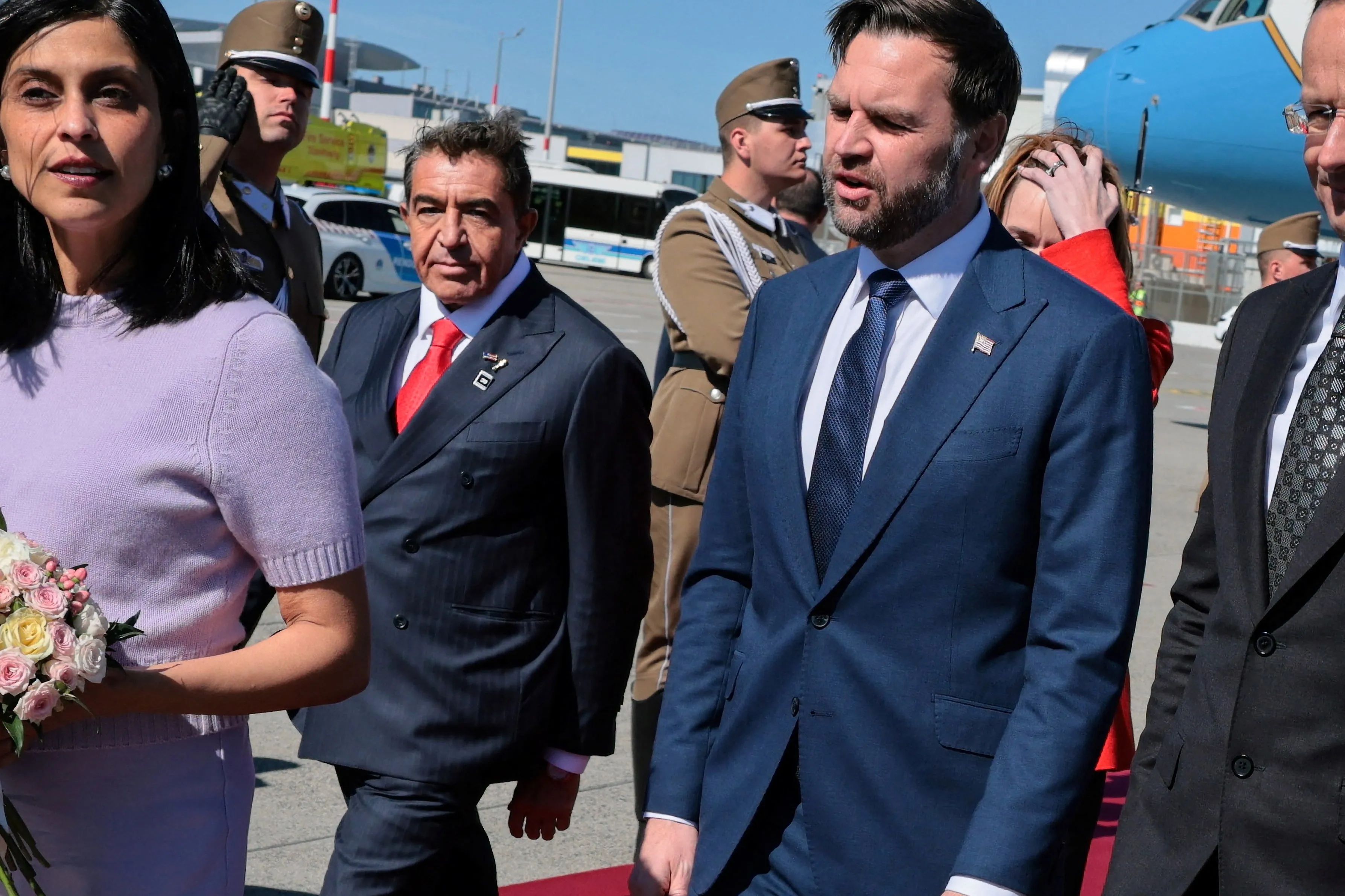 رجل ترمب والصفقات المليارية: قصة زامبولي تثير الجدل