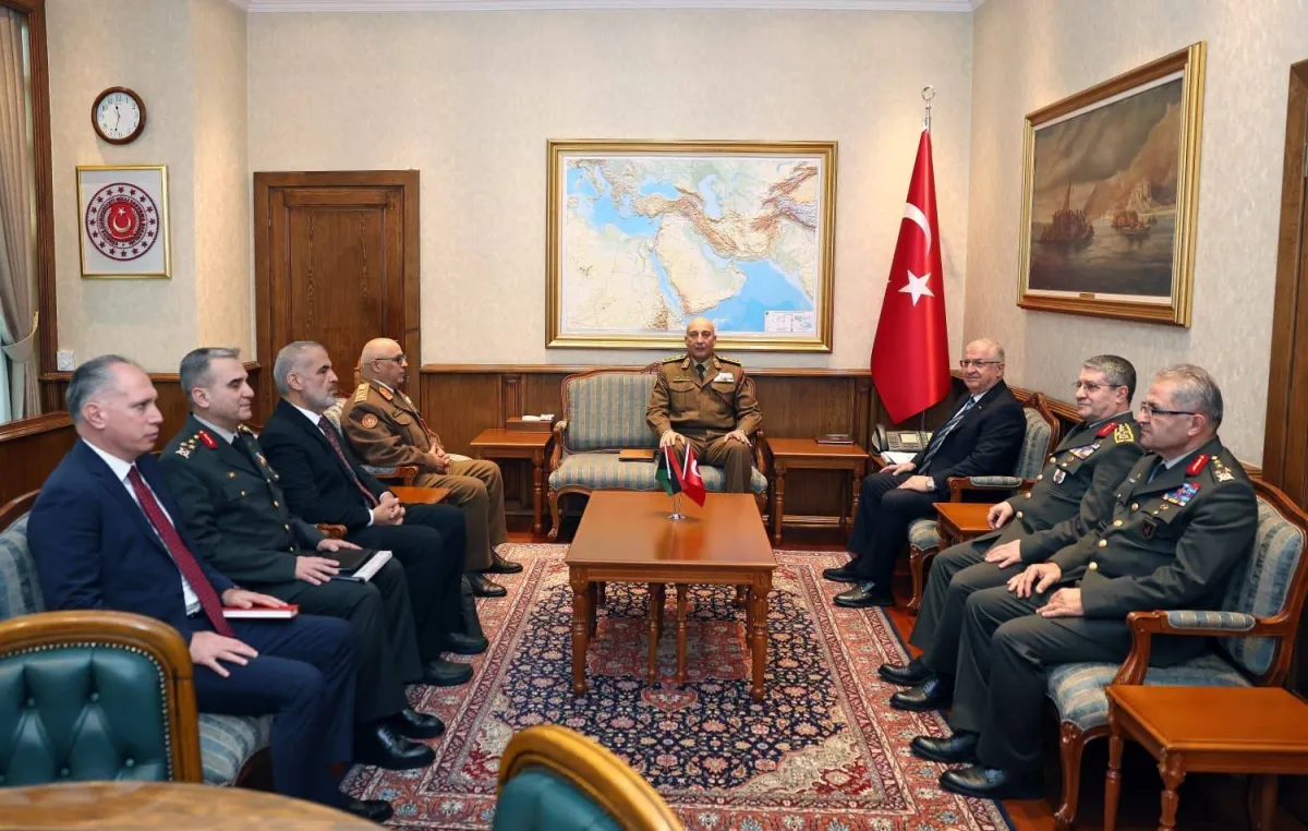 تحطم طائرة عسكرية يثير الشكوك حول تدخل خارجي