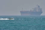 مضيق هرمز.. صراع الإرادات يشتد بين طهران وواشنطن