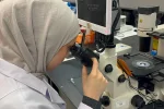اكتشافات واعدة طالبة فلسطينية تتصدر ابحاث الدماغ