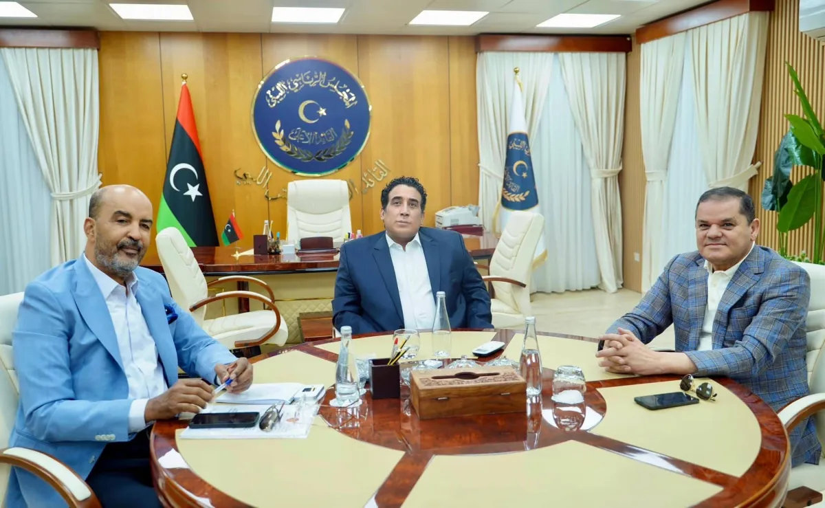 صراع صلاحيات في ليبيا يطيح بوزير الخارجية