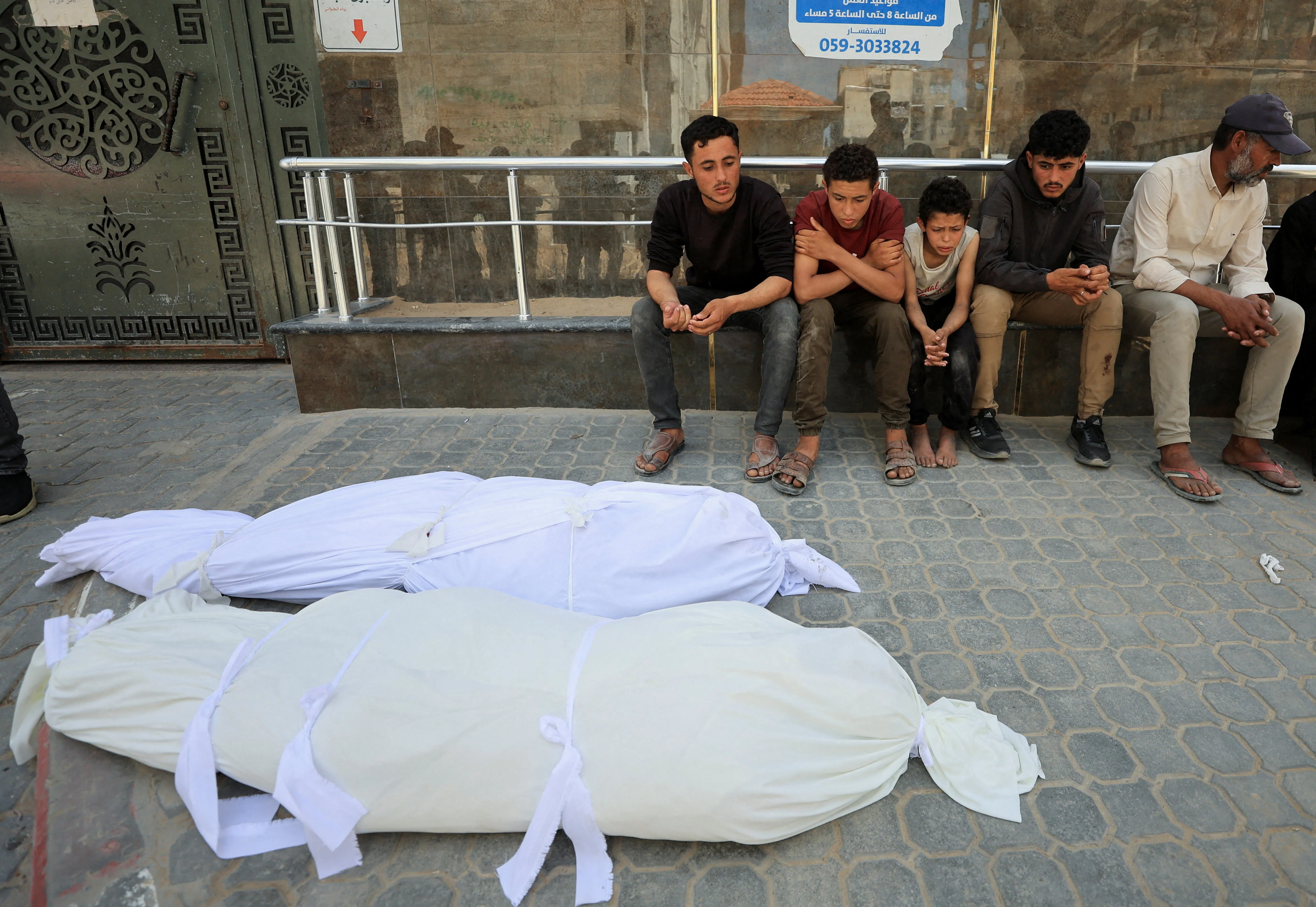 غزة تشتعل: شهداء وجرحى ومفاوضات معلقة