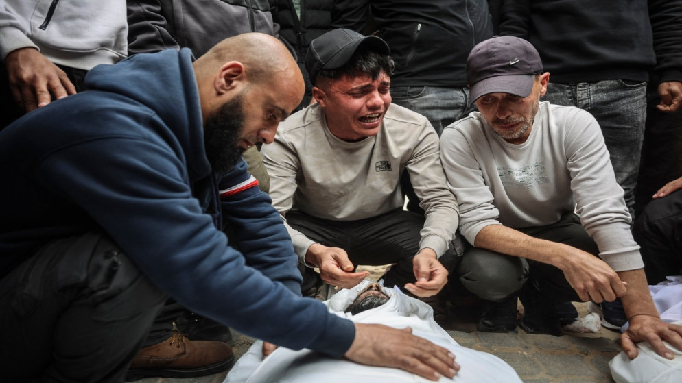 غزة تحت القصف شهداء وجرحى في غارات اسرائيلية