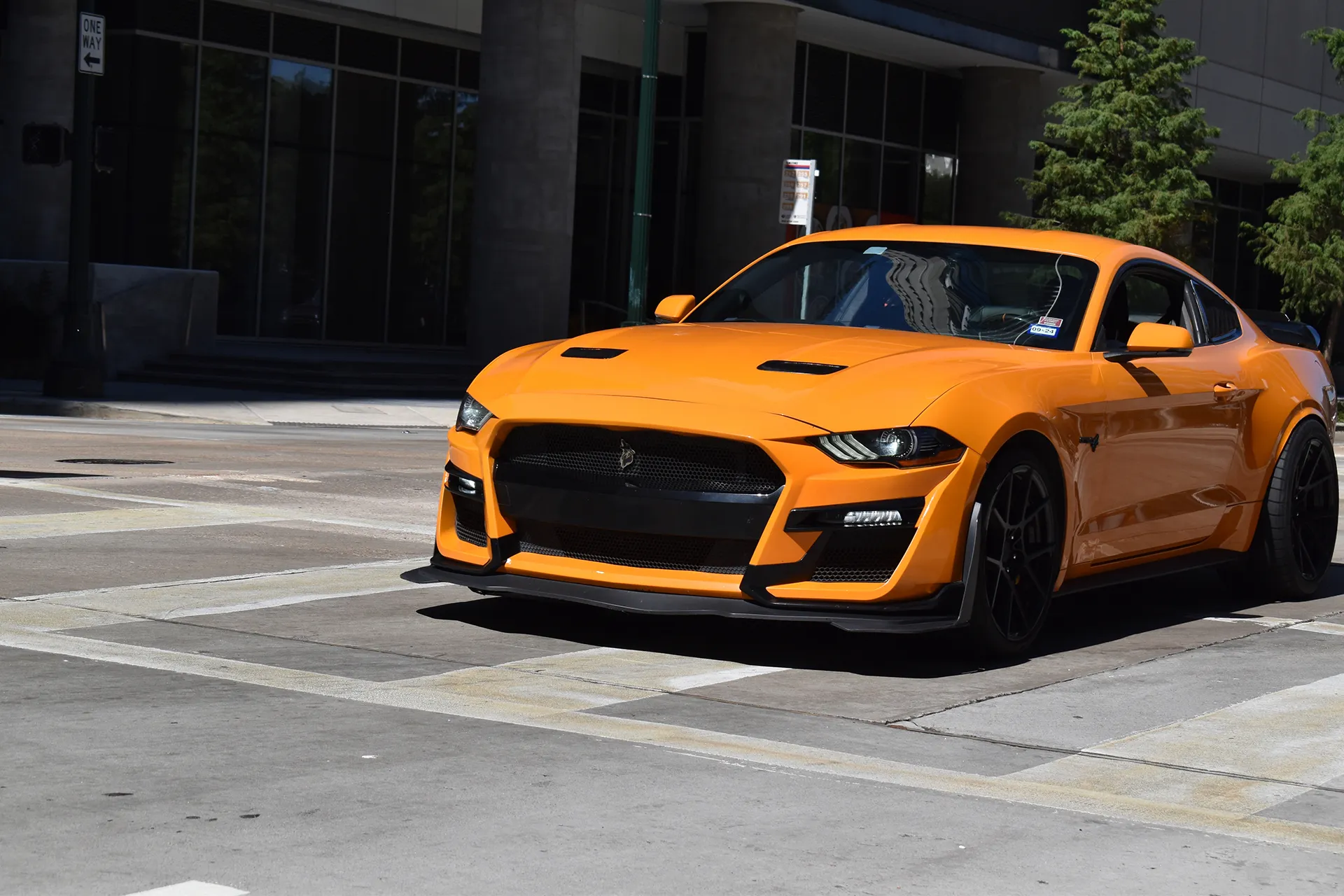 فورد تستبدل شيلبي بـ Dark Horse في موستانج: تحول استراتيجي