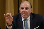 حاكم مصرف لبنان: خطة انقاذ تضع المودعين في الاولوية