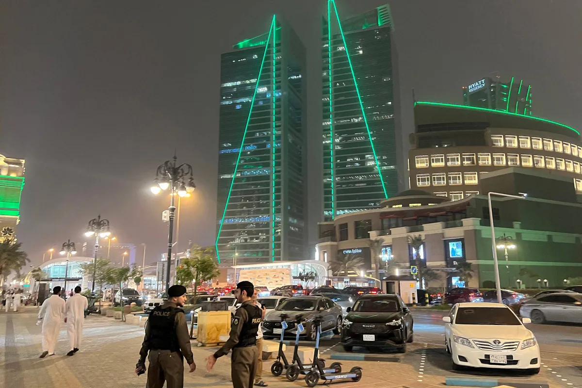 القطاع الخاص السعودي يتحدى الصعاب ويعزز النمو