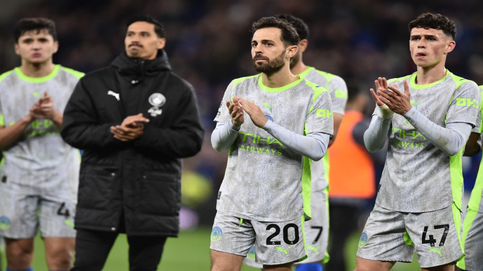تعثر السيتي يفتح الباب لارسنال في الدوري الانجليزي