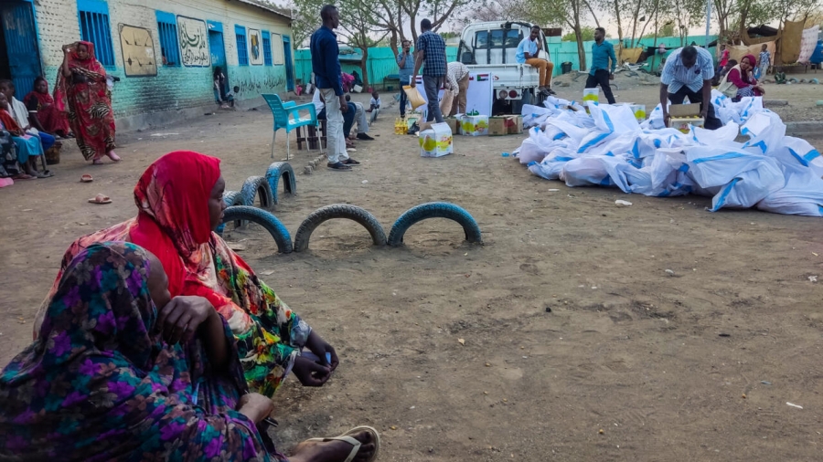 السودان على حافة الانهيار.. حرب مزّقت المجتمع ودفعت الملايين إلى الجوع والنزوح والمرض