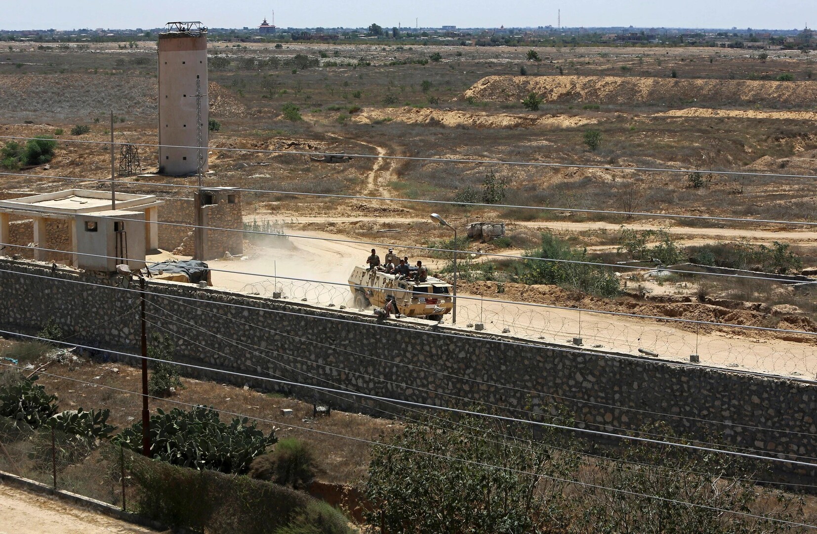 باحث إسرائيلي يقترح ربط غزة اقتصاديًا بمصر