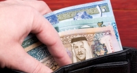 من تغريدة إلى بقالة الحي.. كيف تصل الحرب إلى محفظتك؟